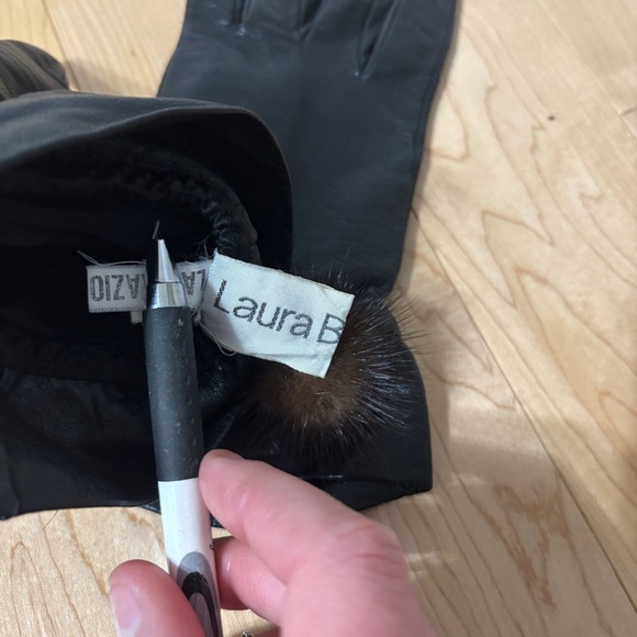 Laura Biagiotti Lined Black Leather Gloves with Brown Fur Pom Pom on Wrist - Picture 10 of 13